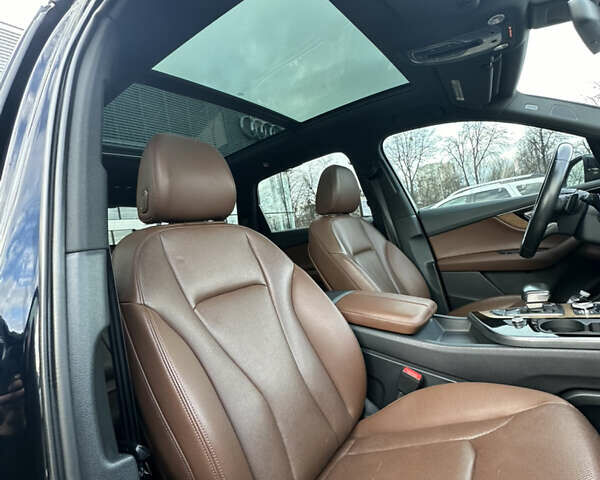 Синий Ауди Ку 7, объемом двигателя 3 л и пробегом 160 тыс. км за 27000 $, фото 24 на Automoto.ua