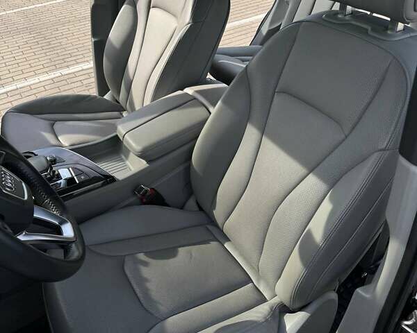 Синий Ауди Ку 7, объемом двигателя 3 л и пробегом 157 тыс. км за 23000 $, фото 5 на Automoto.ua