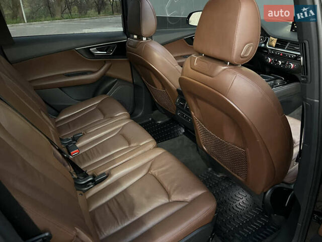 Синий Ауди Ку 7, объемом двигателя 3 л и пробегом 157 тыс. км за 24900 $, фото 19 на Automoto.ua