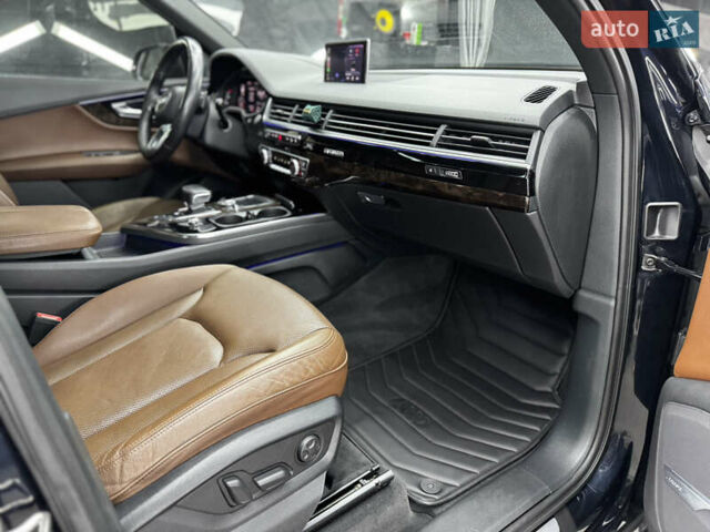 Ауди Ку 7 2016 в Киеве на Automoto.ua Синий Ауди Ку 7, объемом двигателя 3 л и пробегом 137 тыс. км за 30000 $, фото 79 на Automoto.ua