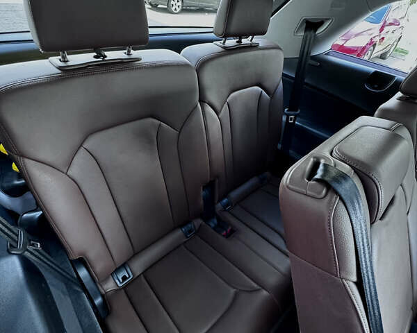 Синій Ауді Ку 7, об'ємом двигуна 3 л та пробігом 89 тис. км за 34800 $, фото 25 на Automoto.ua