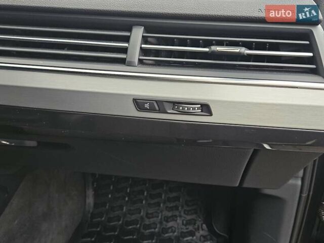 Синий Ауди Ку 7, объемом двигателя 3 л и пробегом 234 тыс. км за 31999 $, фото 45 на Automoto.ua