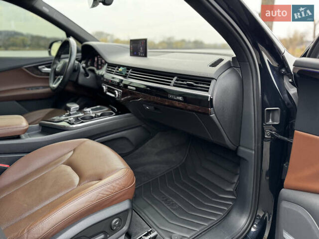 Ауди Ку 7 2016 в Киеве на Automoto.ua Синий Ауди Ку 7, объемом двигателя 3 л и пробегом 137 тыс. км за 30000 $, фото 22 на Automoto.ua