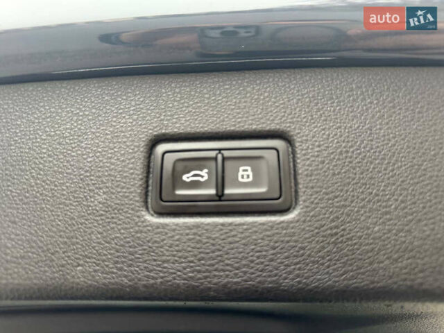 Синий Ауди Ку 7, объемом двигателя 3 л и пробегом 149 тыс. км за 33000 $, фото 9 на Automoto.ua