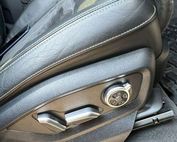 Синій Ауді Ку 7, об'ємом двигуна 2.97 л та пробігом 216 тис. км за 34850 $, фото 40 на Automoto.ua