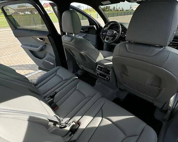 Синий Ауди Ку 7, объемом двигателя 3 л и пробегом 157 тыс. км за 23000 $, фото 4 на Automoto.ua