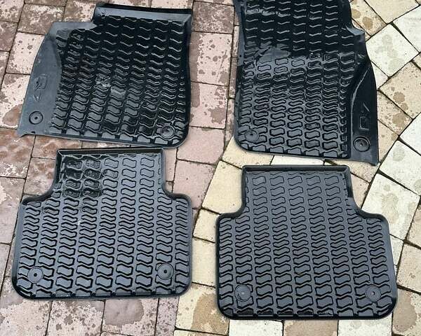 Синій Ауді Ку 7, об'ємом двигуна 3 л та пробігом 158 тис. км за 26499 $, фото 24 на Automoto.ua