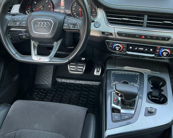 Синій Ауді Ку 7, об'ємом двигуна 2.97 л та пробігом 216 тис. км за 34850 $, фото 32 на Automoto.ua