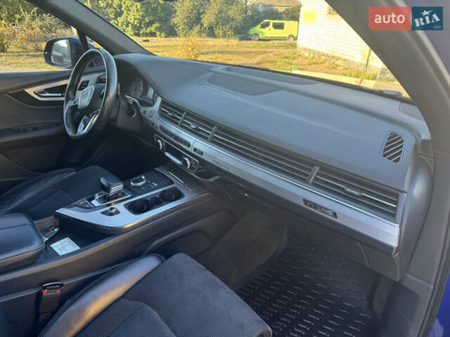 Синій Ауді Ку 7, об'ємом двигуна 3 л та пробігом 353 тис. км за 26000 $, фото 16 на Automoto.ua