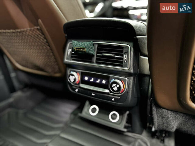 Ауди Ку 7 2016 в Киеве на Automoto.ua Синий Ауди Ку 7, объемом двигателя 3 л и пробегом 137 тыс. км за 30000 $, фото 82 на Automoto.ua