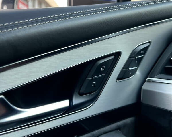 Синій Ауді Ку 7, об'ємом двигуна 2.97 л та пробігом 216 тис. км за 34850 $, фото 53 на Automoto.ua