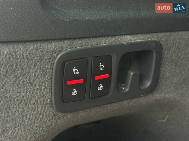 Синій Ауді Ку 7, об'ємом двигуна 3 л та пробігом 248 тис. км за 24500 $, фото 28 на Automoto.ua