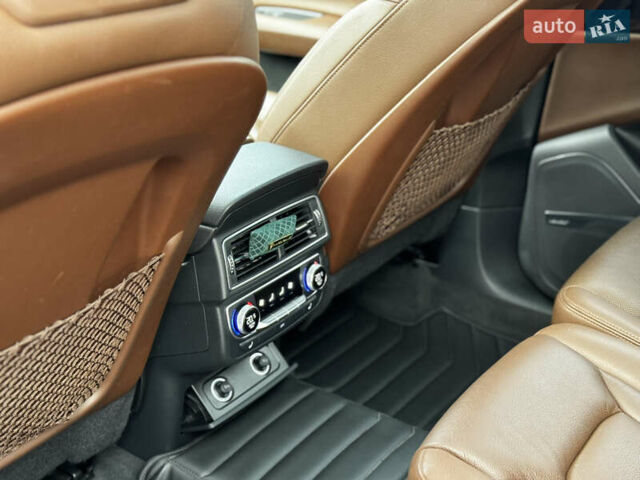 Ауди Ку 7 2016 в Киеве на Automoto.ua Синий Ауди Ку 7, объемом двигателя 3 л и пробегом 137 тыс. км за 30000 $, фото 19 на Automoto.ua