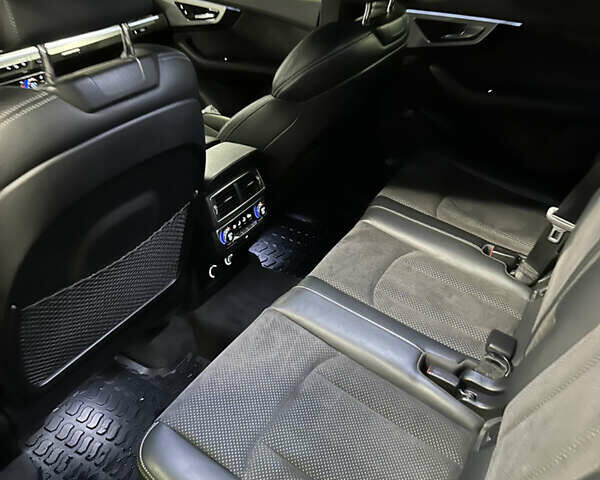 Ауди Ку 7 2017 в Львове на Automoto.ua Синий Ауди Ку 7, объемом двигателя 2.97 л и пробегом 153 тыс. км за 42000 $, фото 8 на Automoto.ua