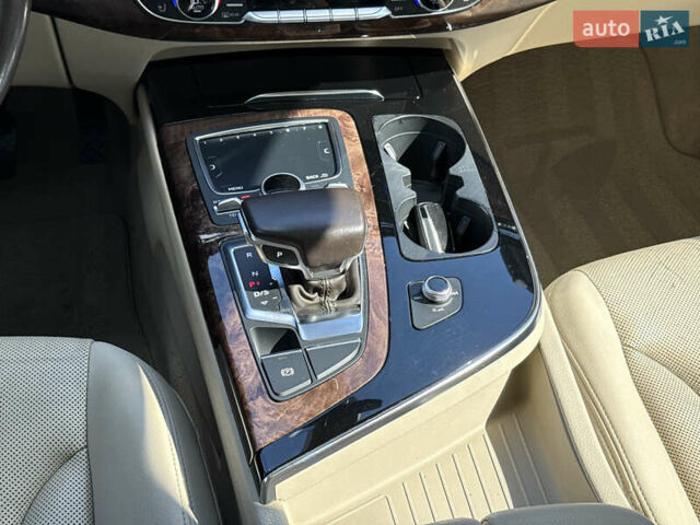 Синій Ауді Ку 7, об'ємом двигуна 3 л та пробігом 223 тис. км за 24600 $, фото 28 на Automoto.ua