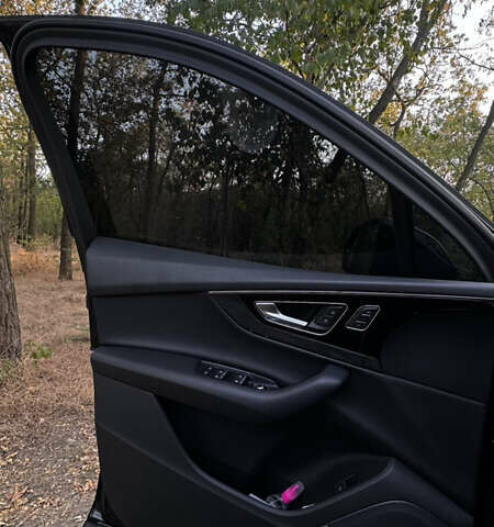 Синий Ауди Ку 7, объемом двигателя 3 л и пробегом 197 тыс. км за 25500 $, фото 6 на Automoto.ua