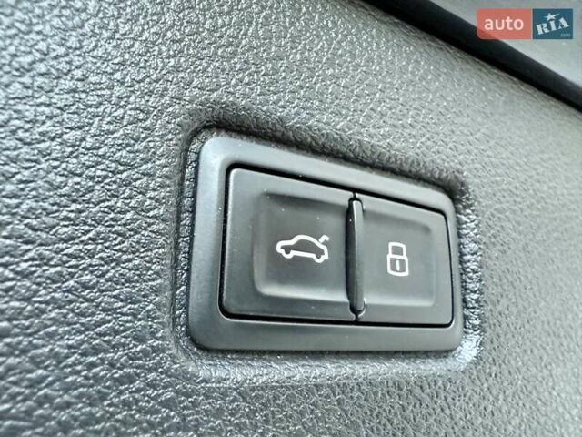 Синій Ауді Ку 7, об'ємом двигуна 2.97 л та пробігом 289 тис. км за 35900 $, фото 70 на Automoto.ua