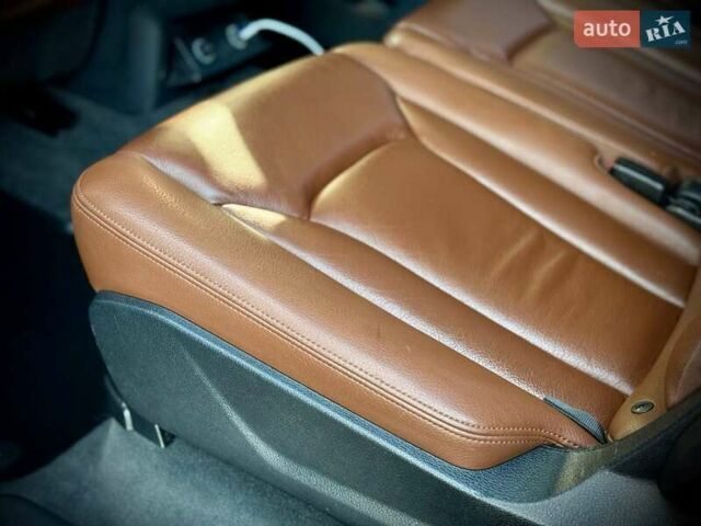 Синій Ауді Ку 7, об'ємом двигуна 2 л та пробігом 258 тис. км за 19950 $, фото 35 на Automoto.ua