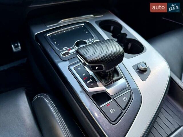 Синій Ауді Ку 7, об'ємом двигуна 2.97 л та пробігом 289 тис. км за 35900 $, фото 64 на Automoto.ua