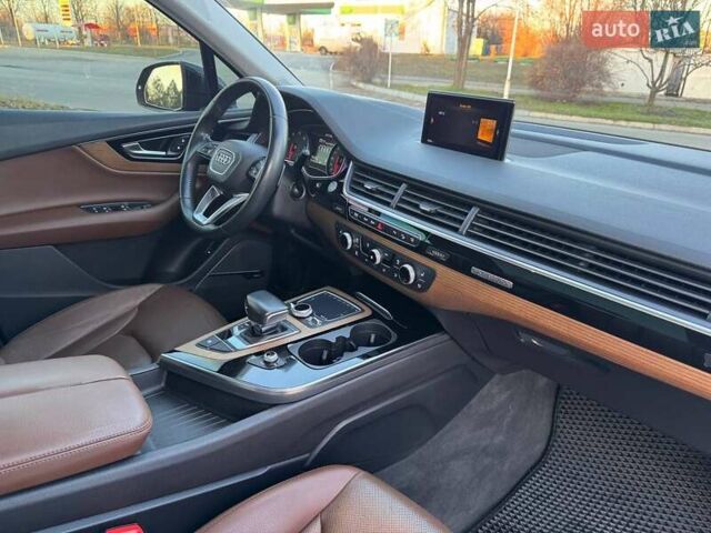 Синій Ауді Ку 7, об'ємом двигуна 3 л та пробігом 104 тис. км за 19999 $, фото 10 на Automoto.ua