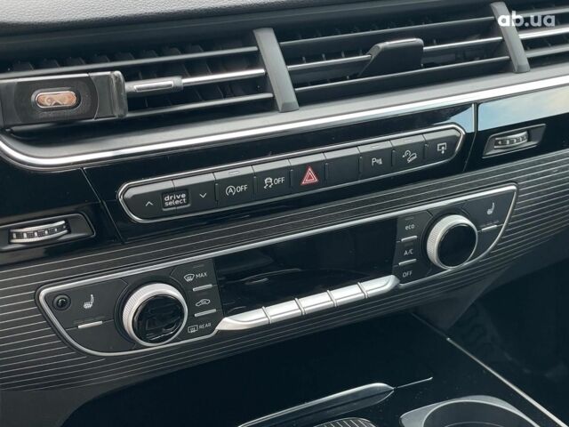 Синий Ауди Ку 7, объемом двигателя 3 л и пробегом 203 тыс. км за 41990 $, фото 23 на Automoto.ua