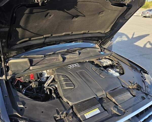 Синий Ауди Ку 7, объемом двигателя 3 л и пробегом 111 тыс. км за 31000 $, фото 20 на Automoto.ua