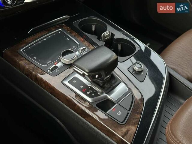 Синий Ауди Ку 7, объемом двигателя 3 л и пробегом 194 тыс. км за 27500 $, фото 47 на Automoto.ua