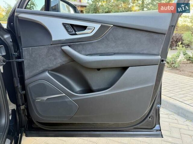 Синій Ауді Ку 7, об'ємом двигуна 2.97 л та пробігом 289 тис. км за 35900 $, фото 26 на Automoto.ua