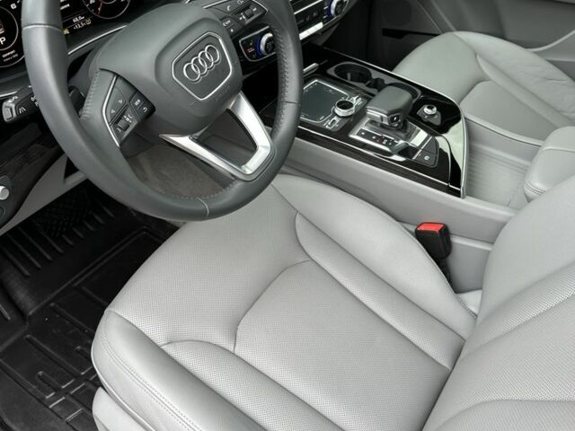 Синій Ауді Ку 7, об'ємом двигуна 3 л та пробігом 32 тис. км за 39900 $, фото 3 на Automoto.ua