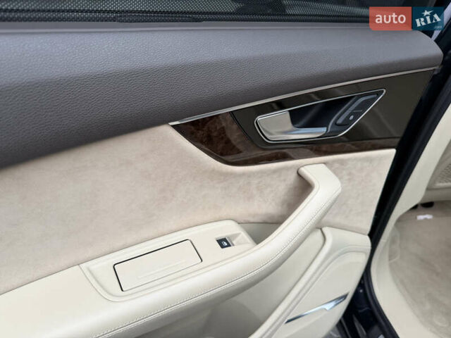 Синий Ауди Ку 7, объемом двигателя 3 л и пробегом 132 тыс. км за 33333 $, фото 13 на Automoto.ua