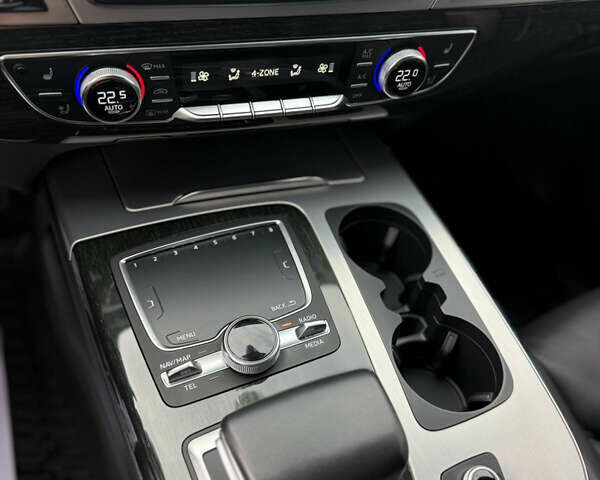 Синий Ауди Ку 7, объемом двигателя 3 л и пробегом 81 тыс. км за 31900 $, фото 26 на Automoto.ua