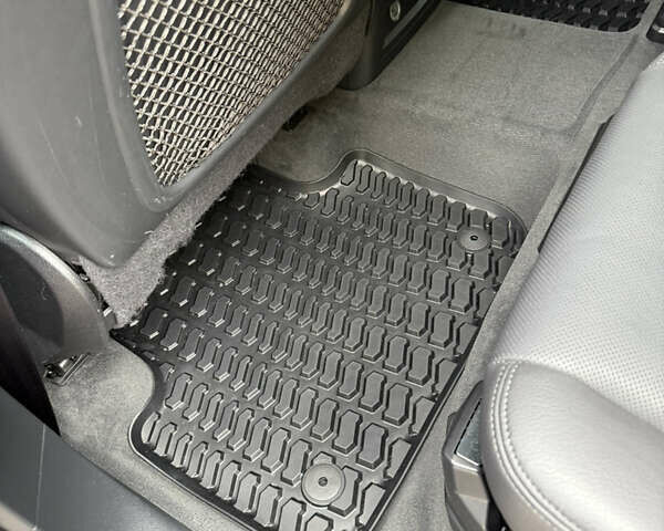 Синий Ауди Ку 7, объемом двигателя 3 л и пробегом 238 тыс. км за 24500 $, фото 26 на Automoto.ua