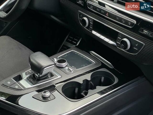 Синий Ауди Ку 7, объемом двигателя 3 л и пробегом 203 тыс. км за 41990 $, фото 45 на Automoto.ua