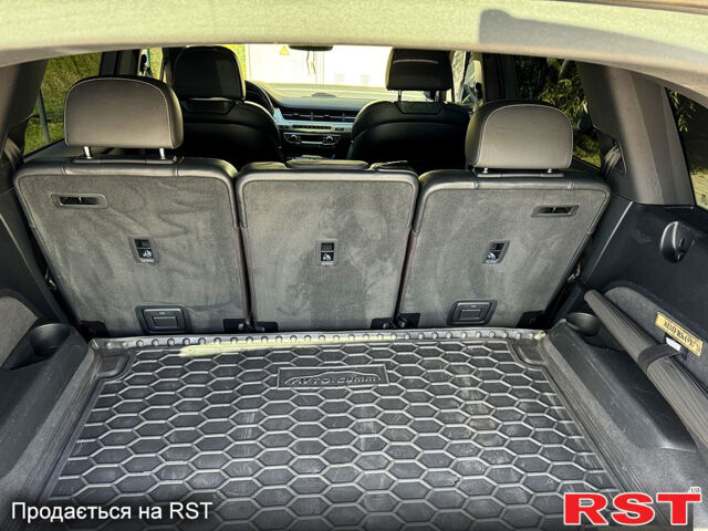 Синий Ауди Ку 7, объемом двигателя 3 л и пробегом 305 тыс. км за 30000 $, фото 11 на Automoto.ua