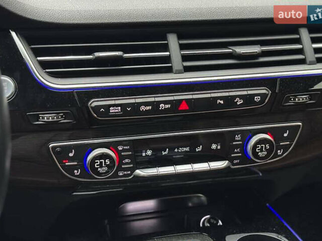 Синий Ауди Ку 7, объемом двигателя 3 л и пробегом 120 тыс. км за 32000 $, фото 25 на Automoto.ua