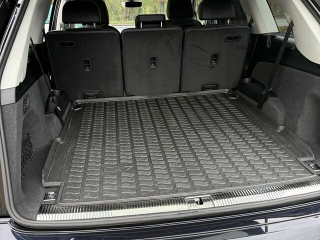 Синий Ауди Ку 7, объемом двигателя 3 л и пробегом 238 тыс. км за 23900 $, фото 6 на Automoto.ua