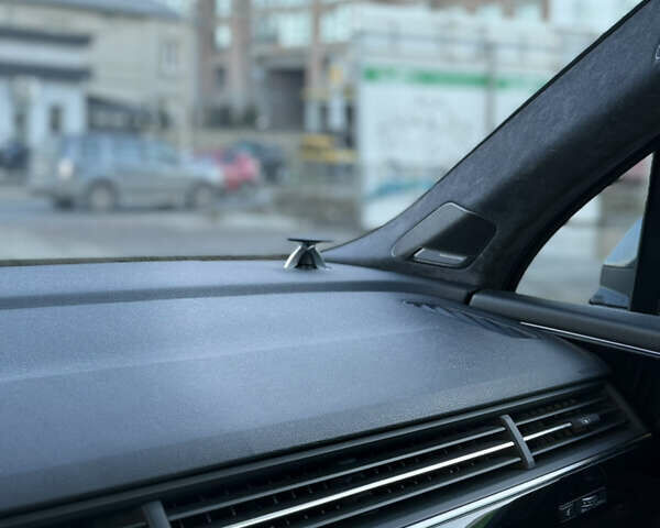 Синий Ауди Ку 7, объемом двигателя 3 л и пробегом 152 тыс. км за 31499 $, фото 55 на Automoto.ua