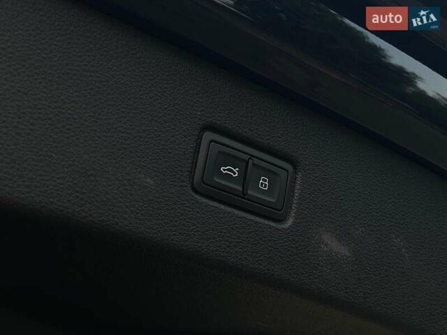 Синий Ауди Ку 7, объемом двигателя 3 л и пробегом 203 тыс. км за 41990 $, фото 40 на Automoto.ua