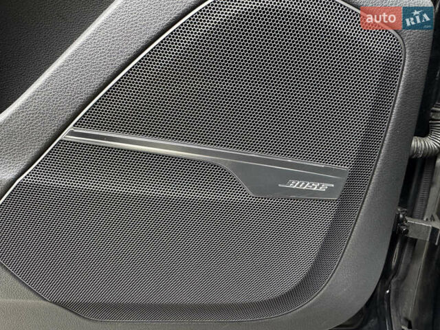 Синий Ауди Ку 7, объемом двигателя 3 л и пробегом 311 тыс. км за 36000 $, фото 37 на Automoto.ua