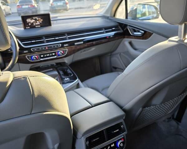 Синий Ауди Ку 7, объемом двигателя 3 л и пробегом 111 тыс. км за 31000 $, фото 40 на Automoto.ua