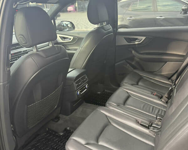 Синий Ауди Ку 7, объемом двигателя 3 л и пробегом 81 тыс. км за 31900 $, фото 27 на Automoto.ua