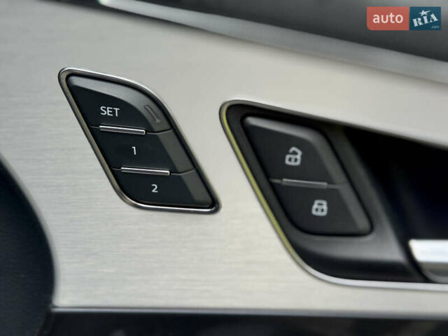 Синий Ауди Ку 7, объемом двигателя 3 л и пробегом 311 тыс. км за 36000 $, фото 33 на Automoto.ua