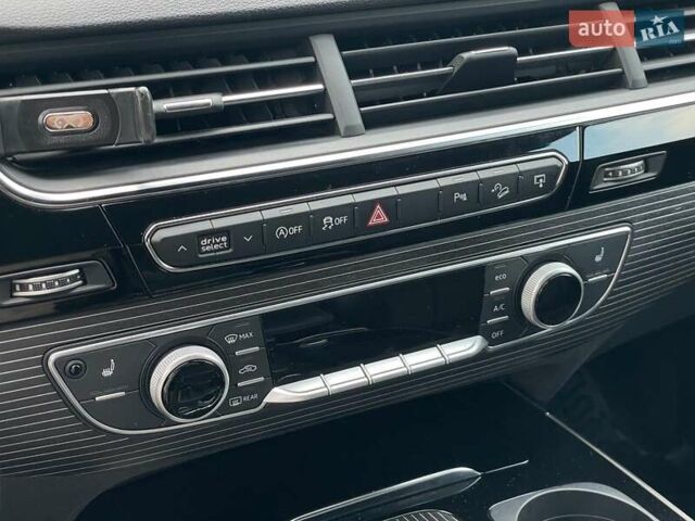 Синий Ауди Ку 7, объемом двигателя 3 л и пробегом 203 тыс. км за 41990 $, фото 21 на Automoto.ua