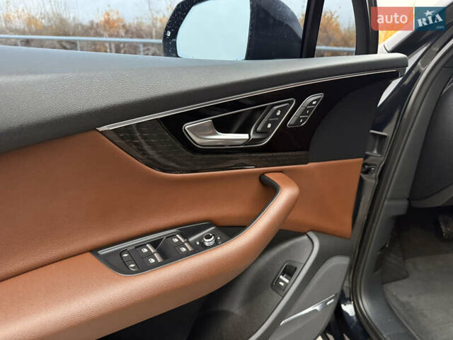 Синий Ауди Ку 7, объемом двигателя 1.98 л и пробегом 208 тыс. км за 31900 $, фото 22 на Automoto.ua