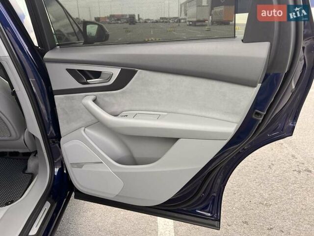 Синій Ауді Ку 7, об'ємом двигуна 3 л та пробігом 217 тис. км за 44000 $, фото 73 на Automoto.ua