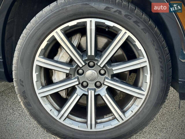 Синій Ауді Ку 7, об'ємом двигуна 2 л та пробігом 162 тис. км за 25700 $, фото 18 на Automoto.ua