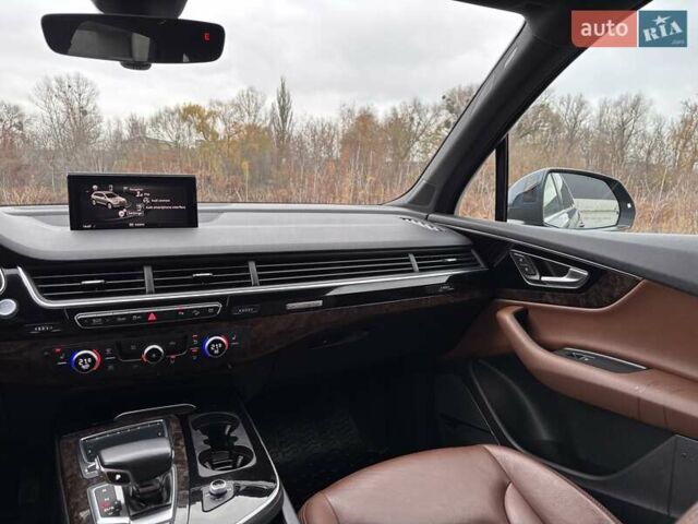 Синій Ауді Ку 7, об'ємом двигуна 3 л та пробігом 158 тис. км за 26800 $, фото 18 на Automoto.ua