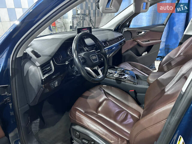 Синій Ауді Ку 7, об'ємом двигуна 3 л та пробігом 106 тис. км за 31400 $, фото 17 на Automoto.ua