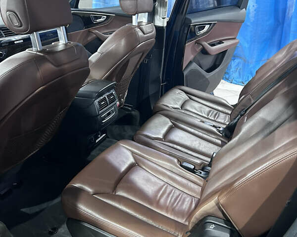 Синій Ауді Ку 7, об'ємом двигуна 3 л та пробігом 106 тис. км за 31400 $, фото 25 на Automoto.ua