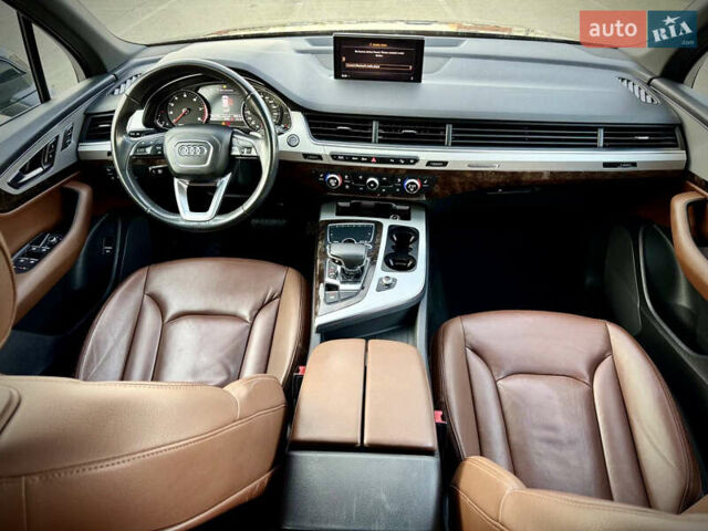 Синий Ауди Ку 7, объемом двигателя 2 л и пробегом 162 тыс. км за 25700 $, фото 28 на Automoto.ua